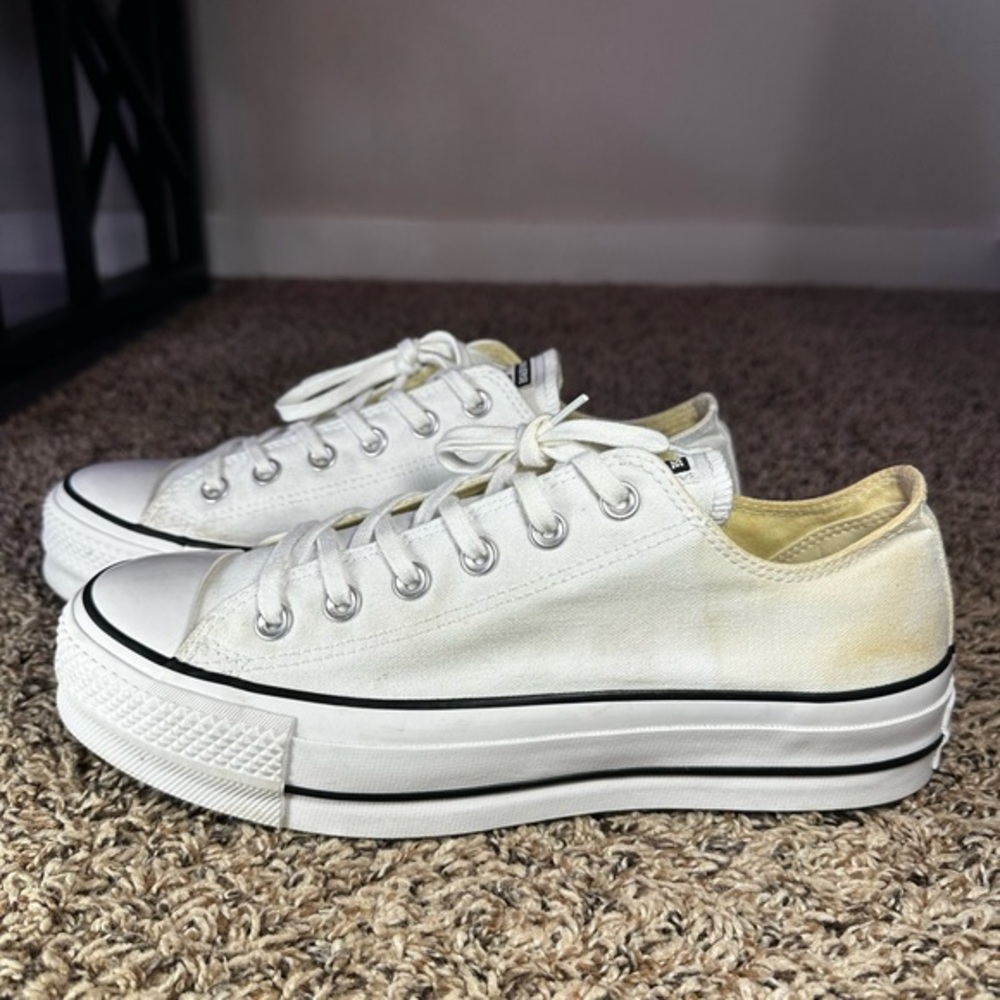 Converse‎ Chuck Taylor All Star Shoes Lift Platform Low Women’s Size 10 White